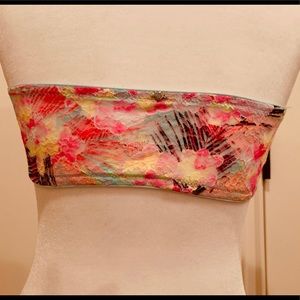 PINK Victoria's Secret Intimates & Sleepwear - 🥰Pink Victoria’s Secret bandeau bra size L PINK Victoria's Secret Intimates & Sleepwear - 🥰Pink Victoria’s Secret bandeau bra size L